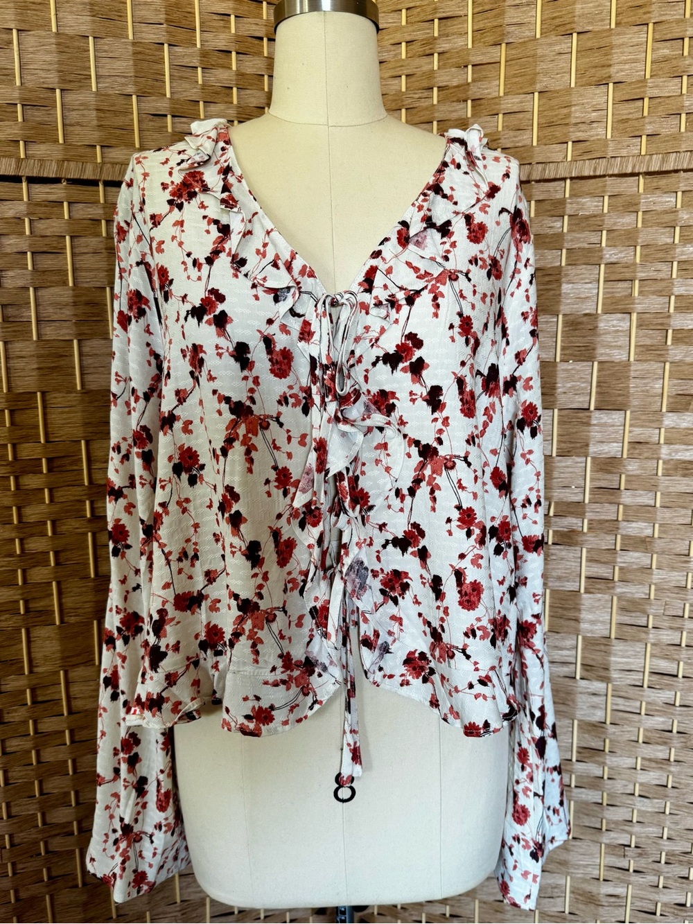 Melrose & Market tie front long sleeve top XL